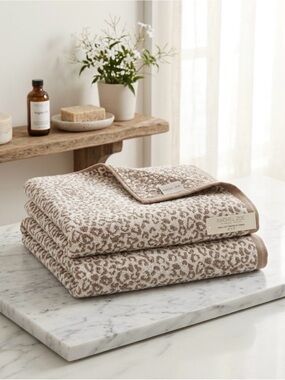 🤎🐆 NWT Rachel Zoe Leopard Bath Towels Set of 2 Animal Cheetah Print